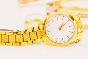 How To Remove Oxidation From A Gold Watch