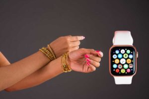 Apple Watch to Wear with Gold Jewelry